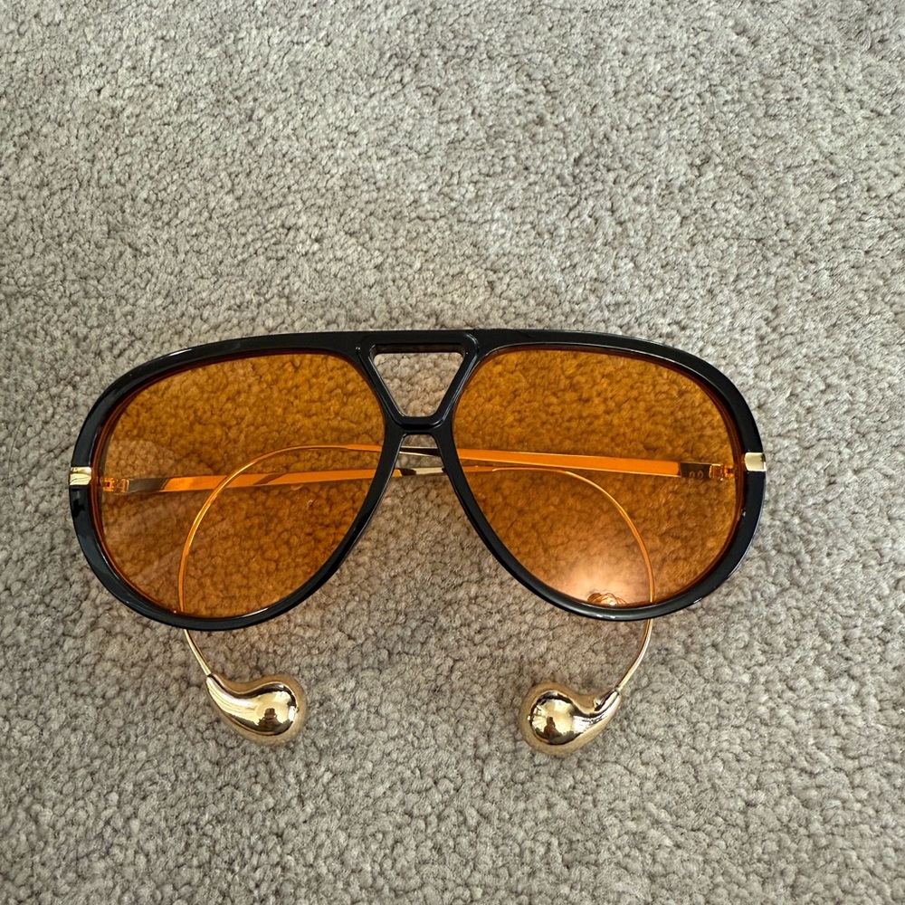 Stylish Black and Gold Sunglasses